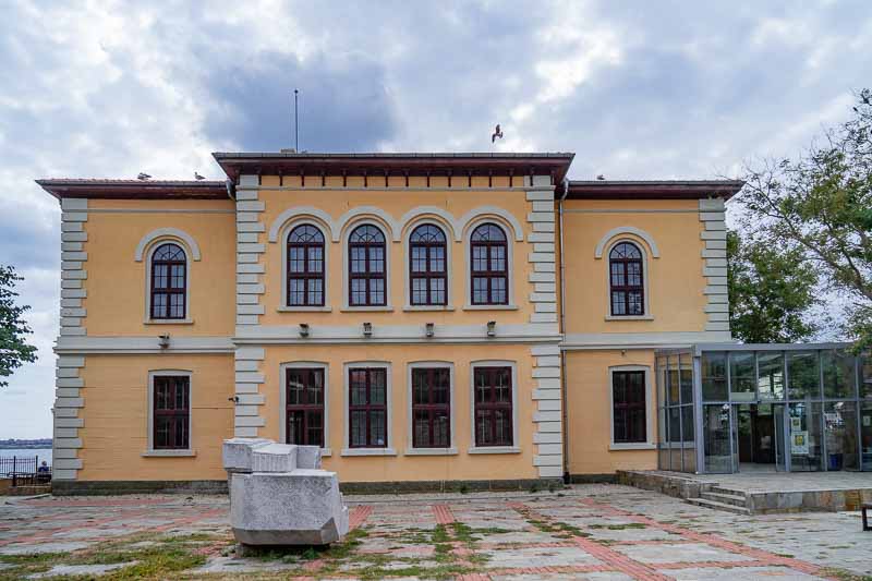 Art Gallery (old school)