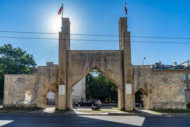 1912-1913 & 1915-1918 Memorial