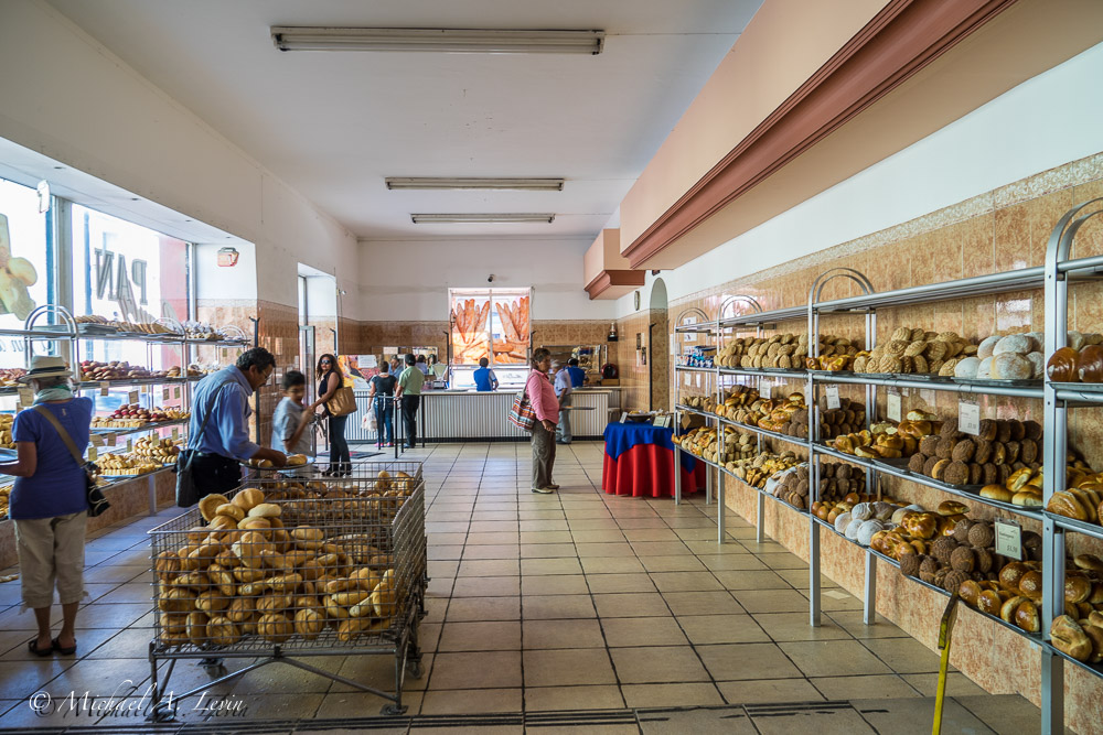 Local Panaderia
