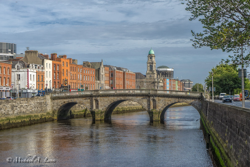 Bridge over River Liffey
