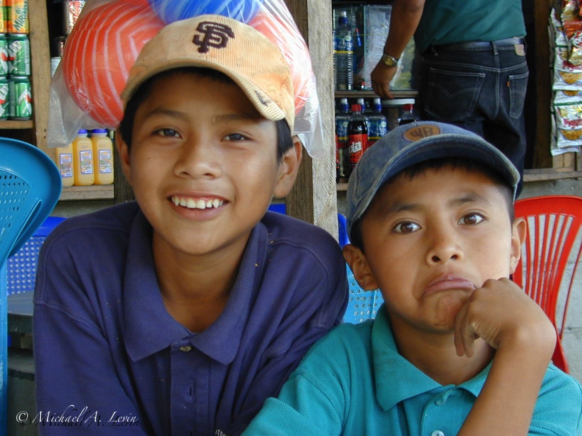 Santiago Atitlán Kids-SF Giants!
